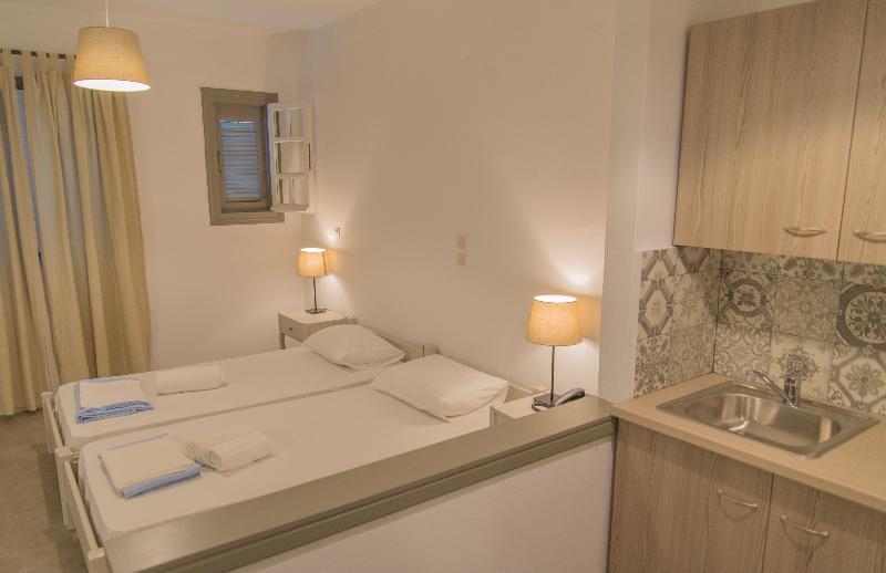 גאווריון Ostria Hotel & Apartments מראה חיצוני תמונה